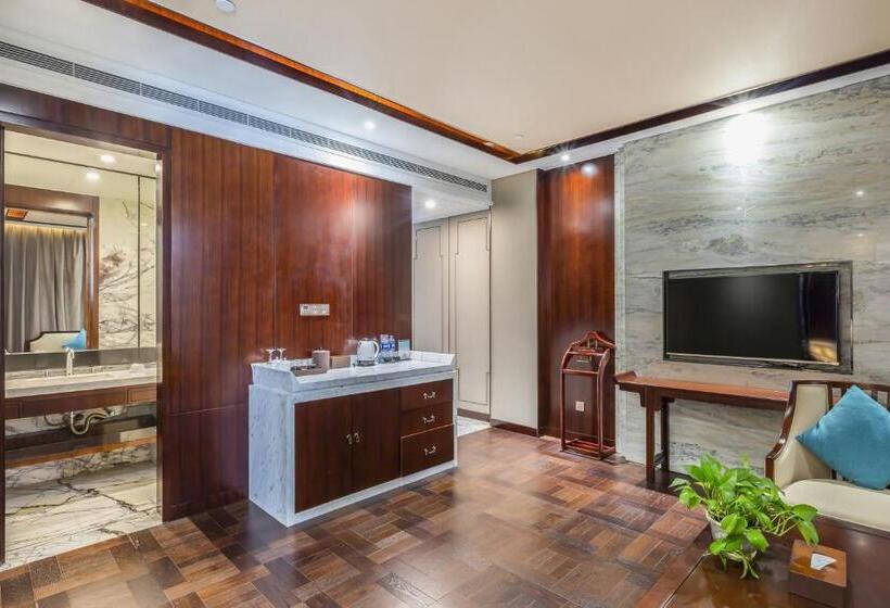 Hotel 登封中州华鼎饭店