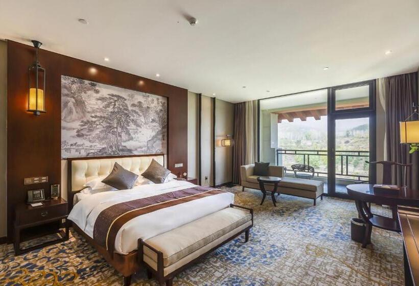 Hotel 登封中州华鼎饭店