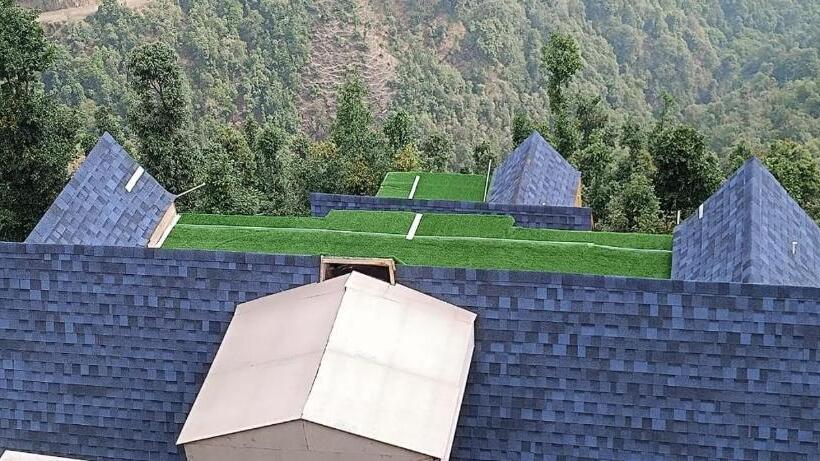 ホテル Dhanolti The Grand Resort