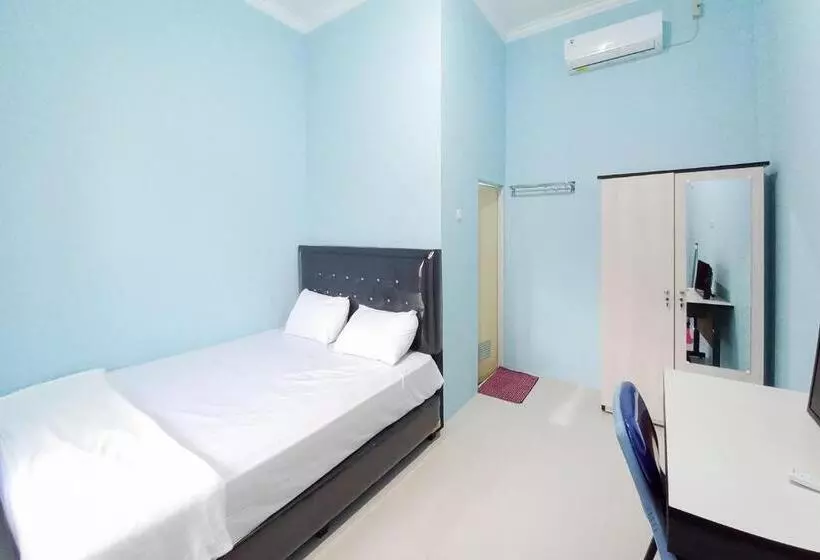 Hotelli Rega Guesthouse Redpartner