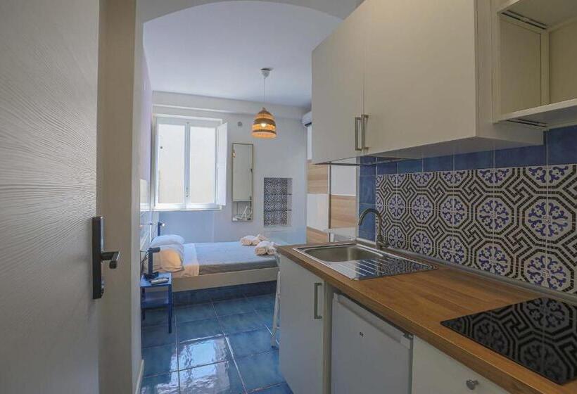 پانسیون Amami Home