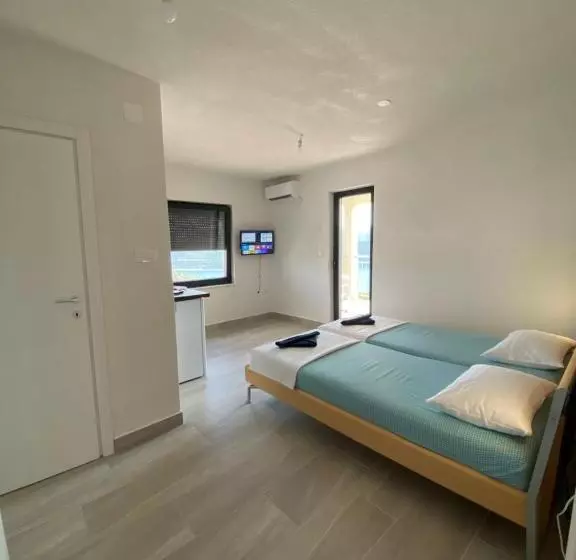 پانسیون Apartmani Neum