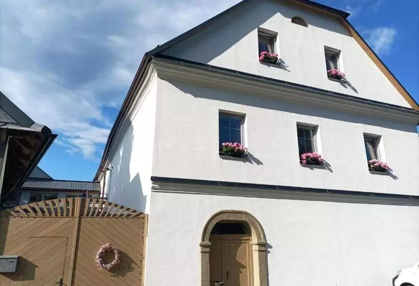 Majatalo Penzion Na Mlýně