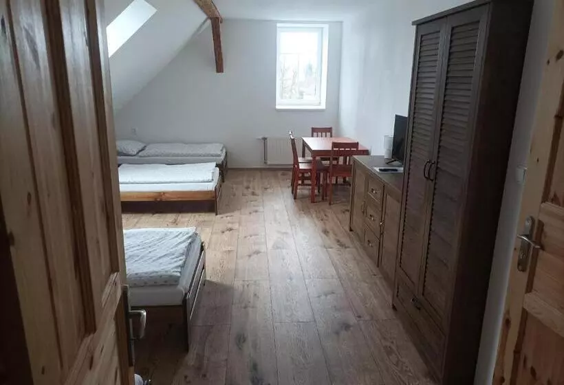 Majatalo Penzion Na Mlýně