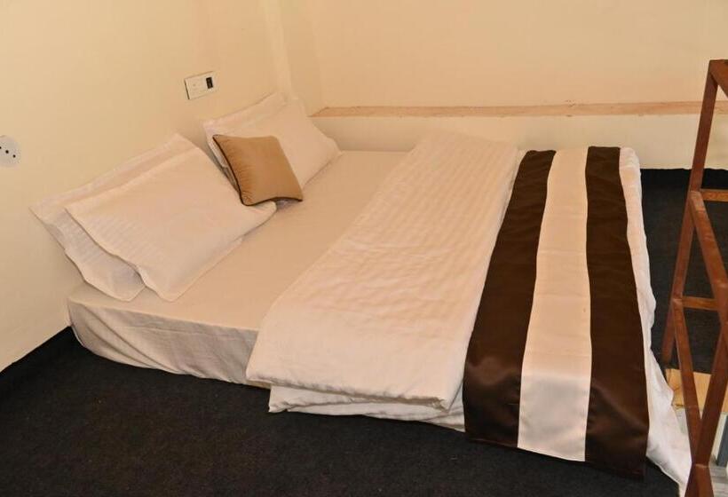 Prashanti Farms & Resort