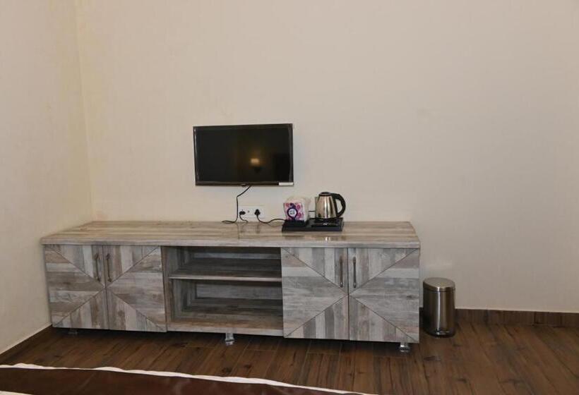 Prashanti Farms & Resort