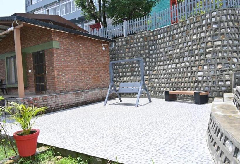 Prashanti Farms & Resort