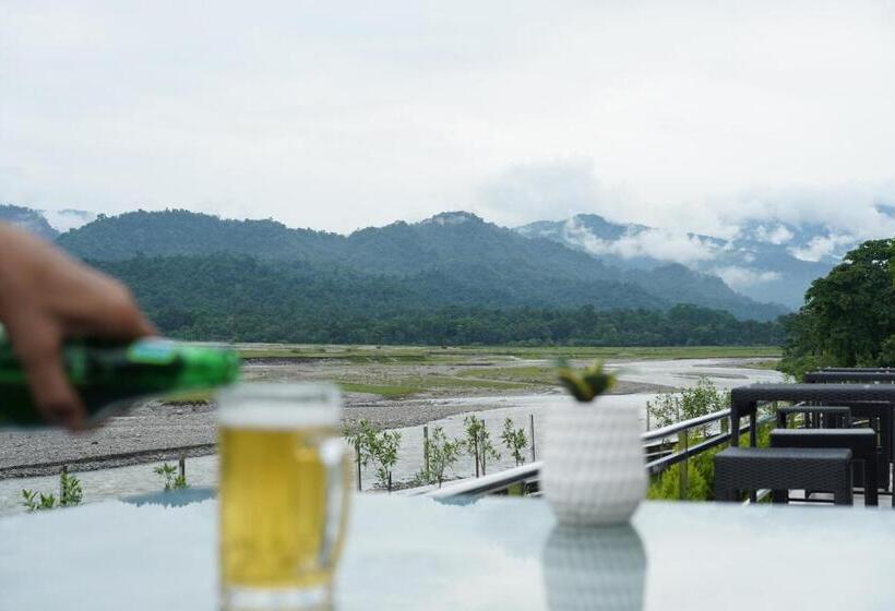 リゾートホテル Paciano Dooars