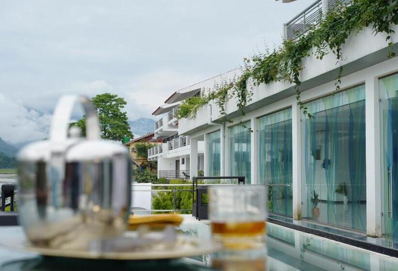 リゾートホテル Paciano Dooars