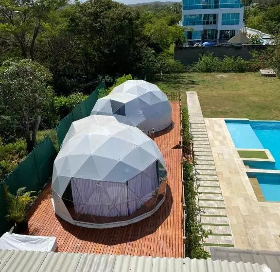Hotelli Aqua House