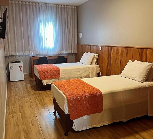 호텔 Califórnia Suítes