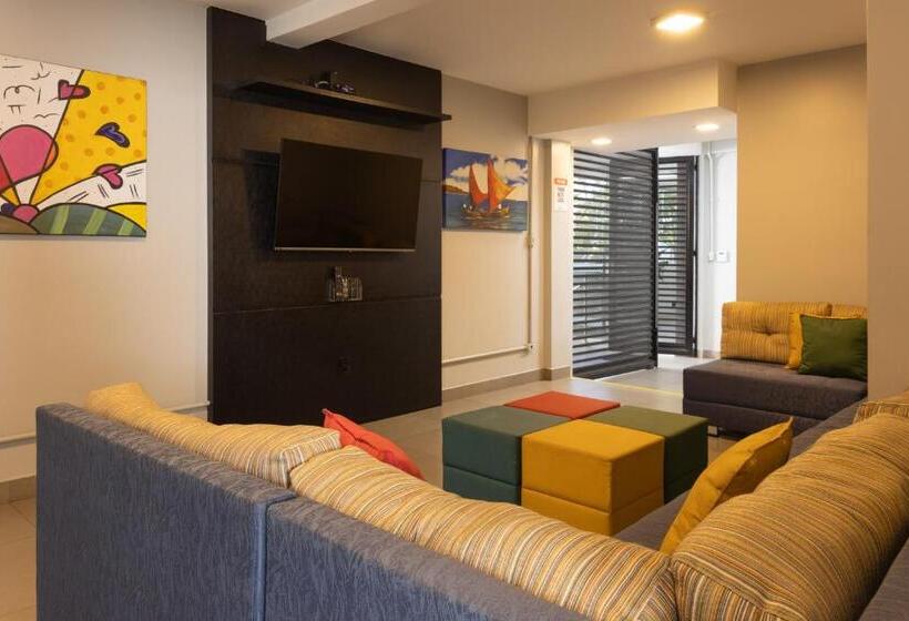 호텔 Califórnia Suítes