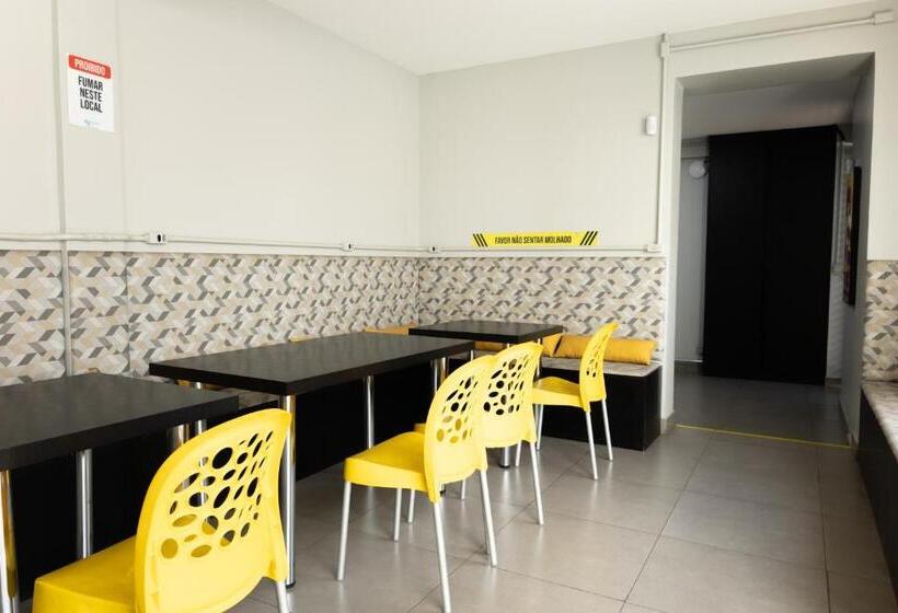 호텔 Califórnia Suítes