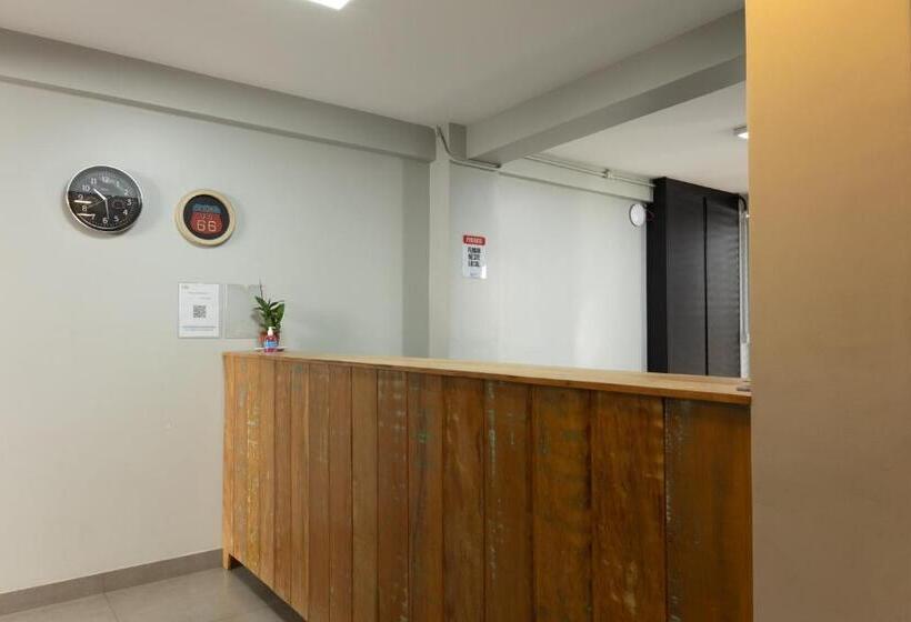 호텔 Califórnia Suítes