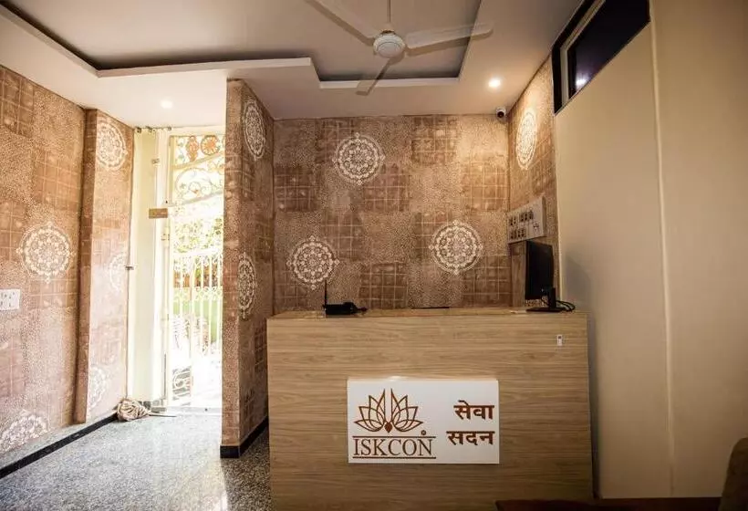 ホテル Iskcon Seva Sadan