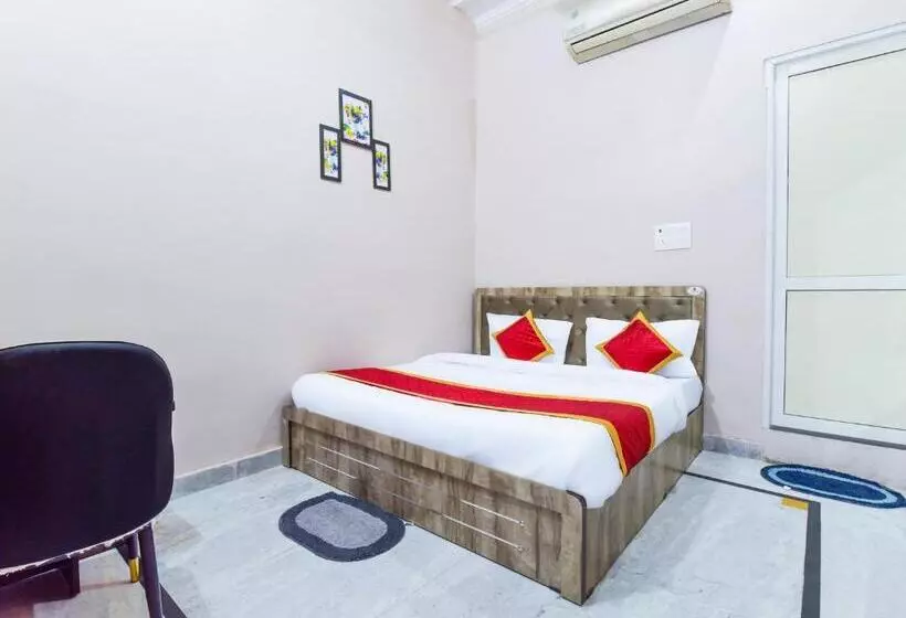 בית מלון כפרי Near Jaipur Airport