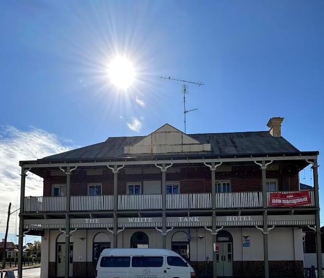 ホテル The White Tank