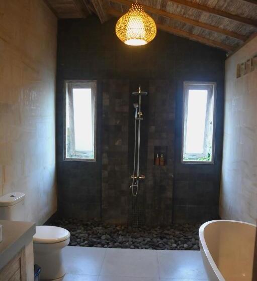 膳宿费 Ampi House