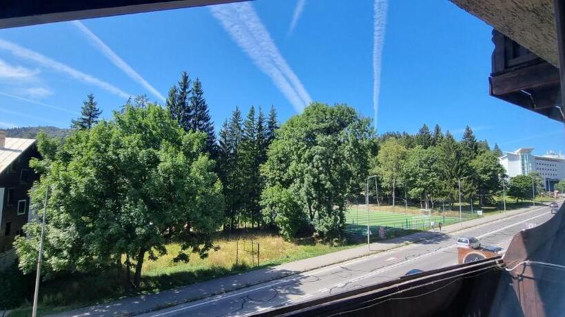 پانسیون Del Monte Predeal