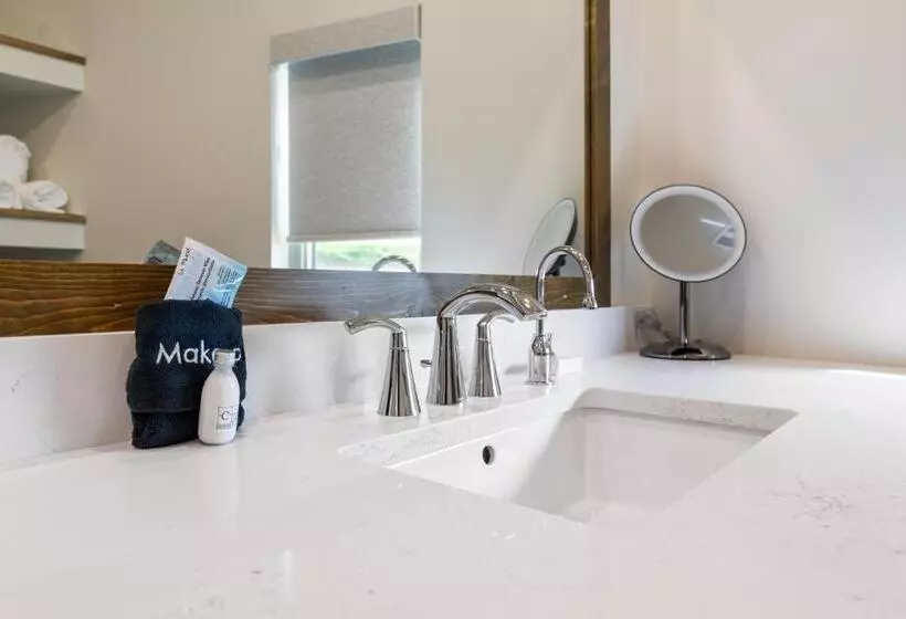 Majatalo Penny S Landing Guestrooms