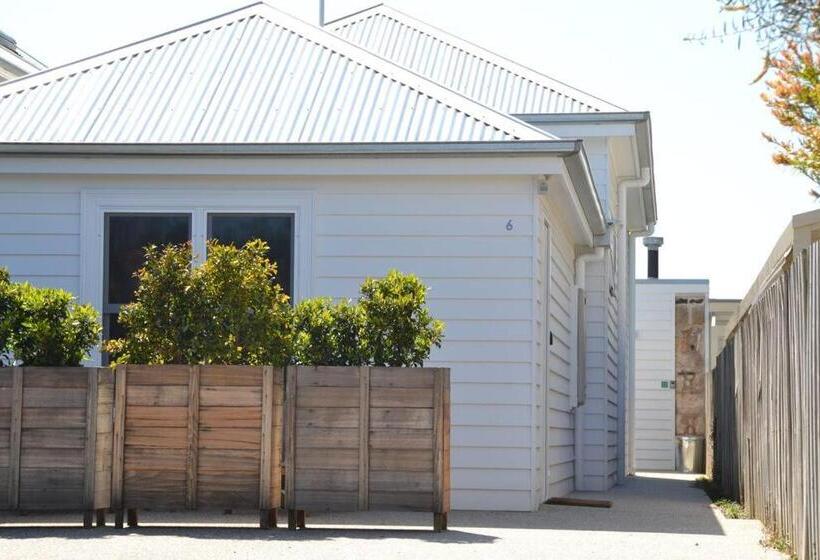 ペンション Port Fairy Bnb   The Blue Suite