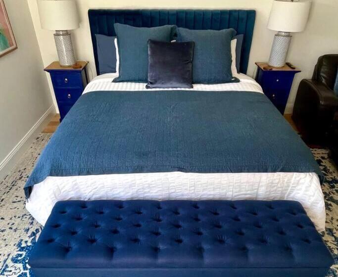 ペンション Port Fairy Bnb   The Blue Suite