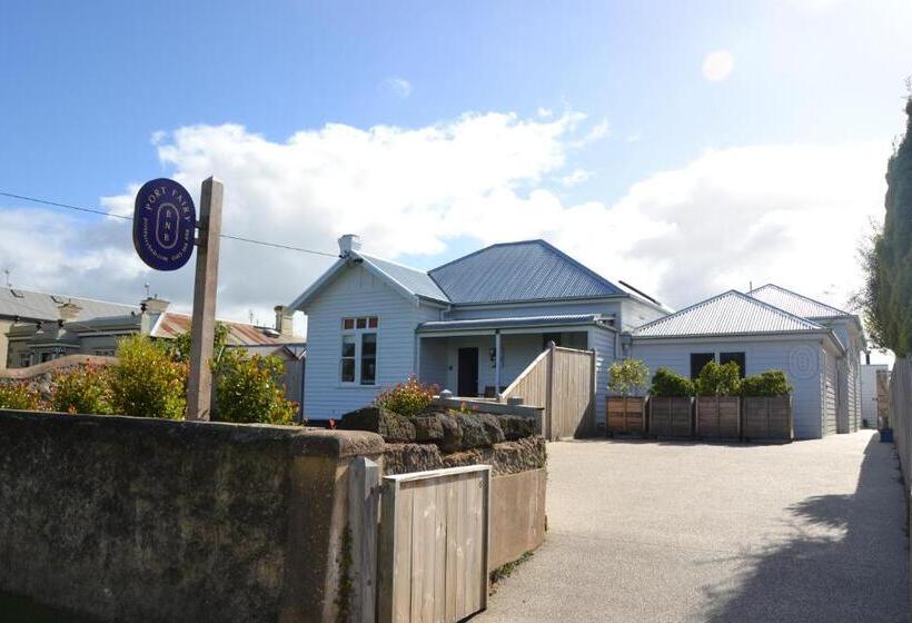 ペンション Port Fairy Bnb   The Blue Suite