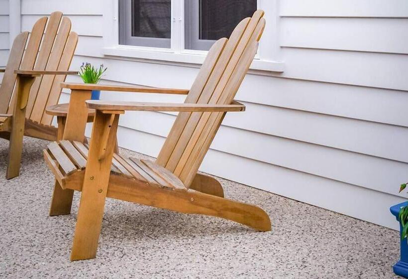 ペンション Port Fairy Bnb   The Blue Suite