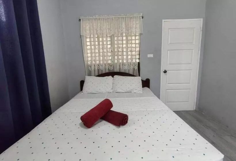 Majatalo Sea Breeze Beachfront Villa Cebu