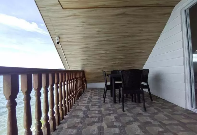 Majatalo Sea Breeze Beachfront Villa Cebu