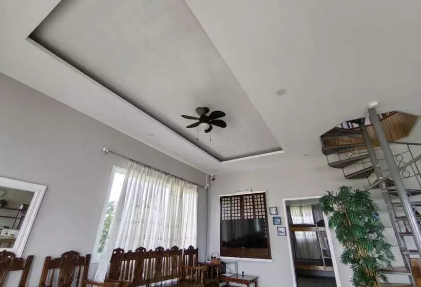 Majatalo Sea Breeze Beachfront Villa Cebu