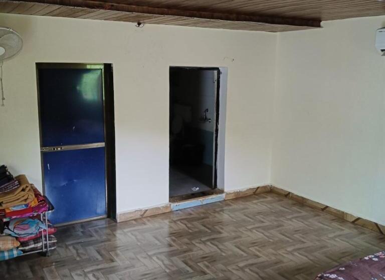 리조트 Vishranti Farm Neral