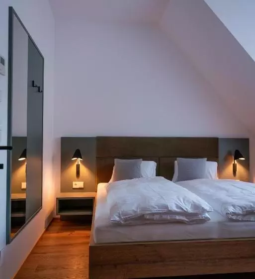 Retkeilymaja Das Ursprung