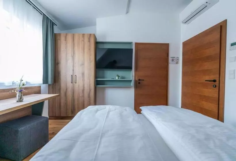 Retkeilymaja Das Ursprung