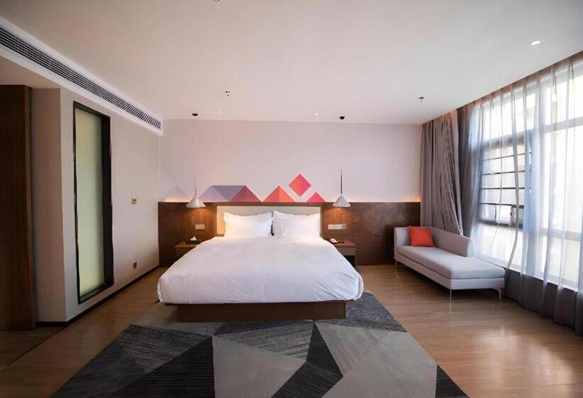 Borrman Hotel Baise High Speed Railway Station Hengning Plaza