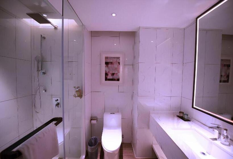 Borrman Hotel Baise High Speed Railway Station Hengning Plaza