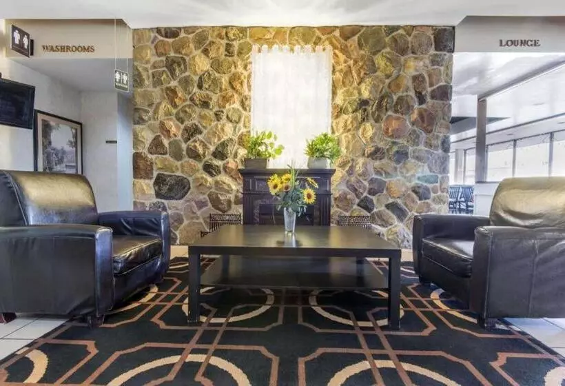 ホテル Econo Lodge