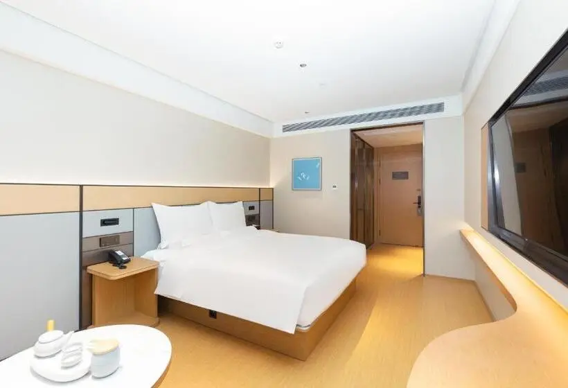 Ji Hotel Chongqing Caijia Metro Station