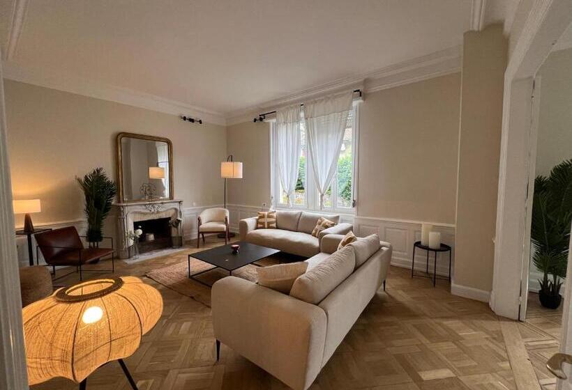 Maison Lafayette   Colodge