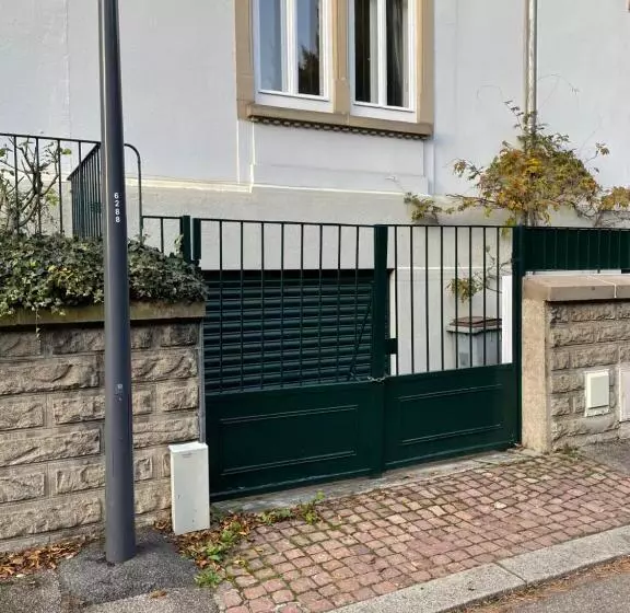 Maison Lafayette   Colodge