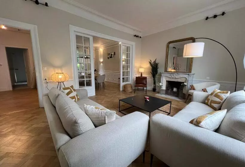 Maison Lafayette   Colodge