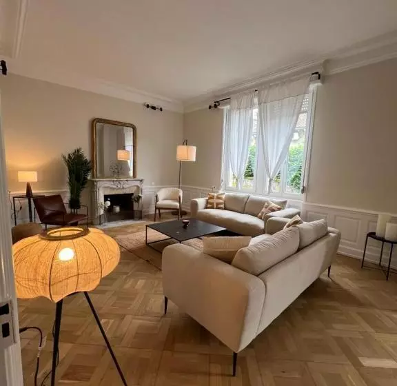 Maison Lafayette   Colodge