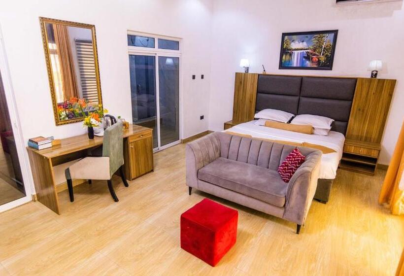 Marchforte Courtyard Hotels & Suites