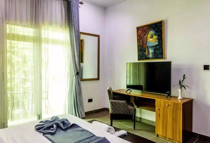 Marchforte Courtyard Hotels & Suites