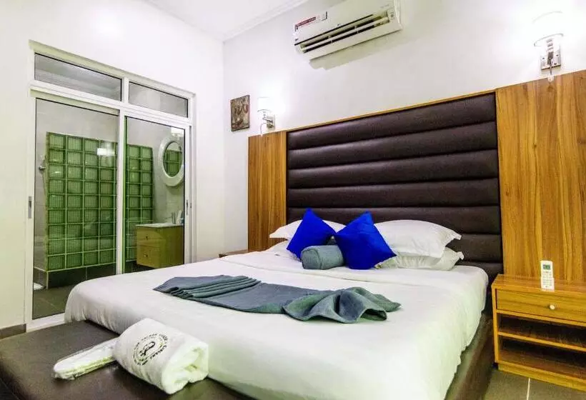 Marchforte Courtyard Hotels & Suites