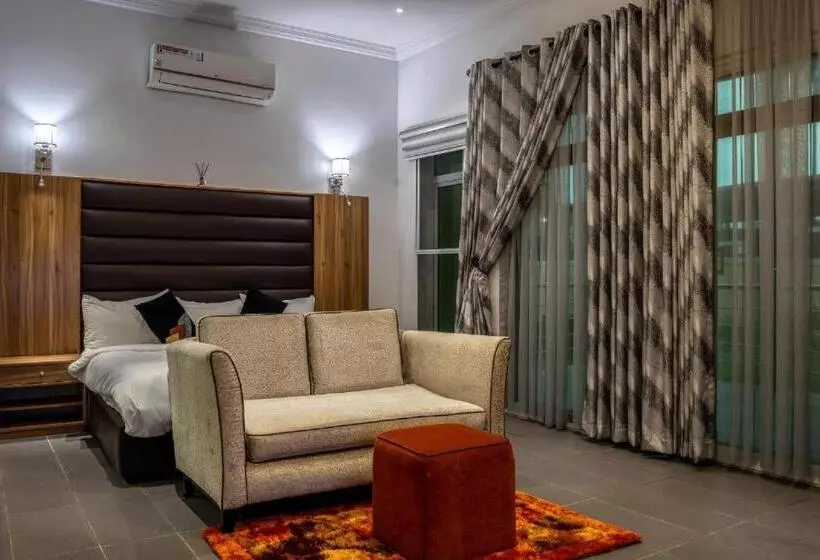 Marchforte Courtyard Hotels & Suites