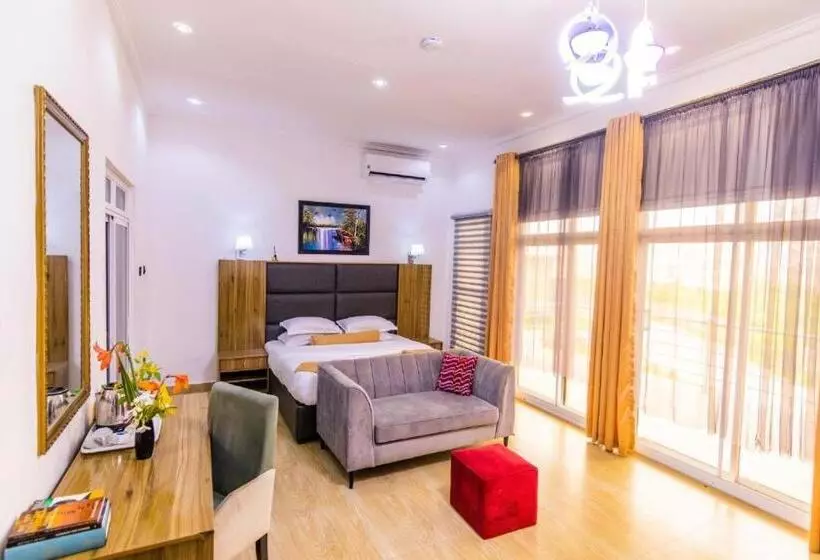 Marchforte Courtyard Hotels & Suites