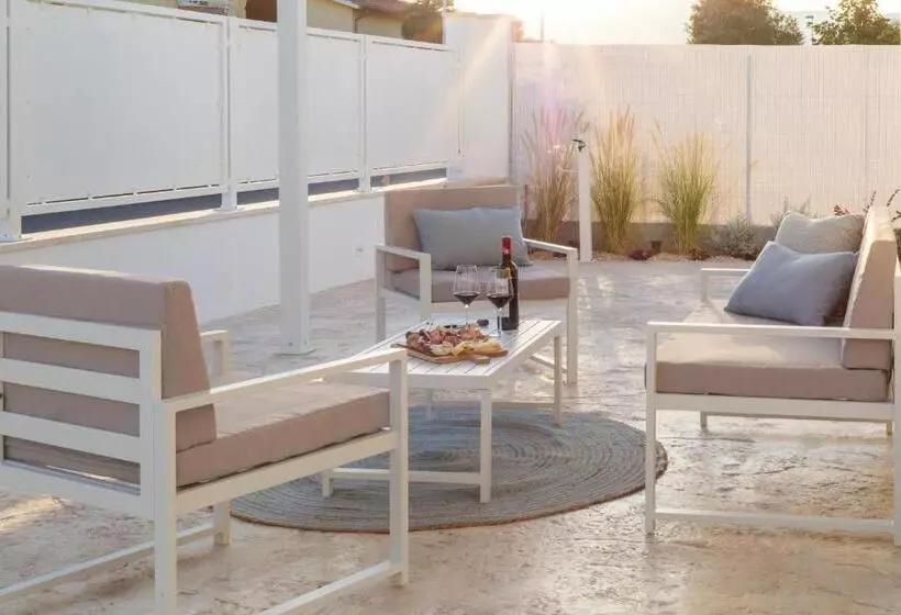 Majatalo Delphis Pula Rooms