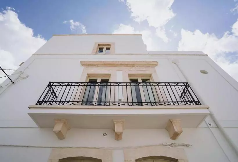 پانسیون Palazzo D Azeglio