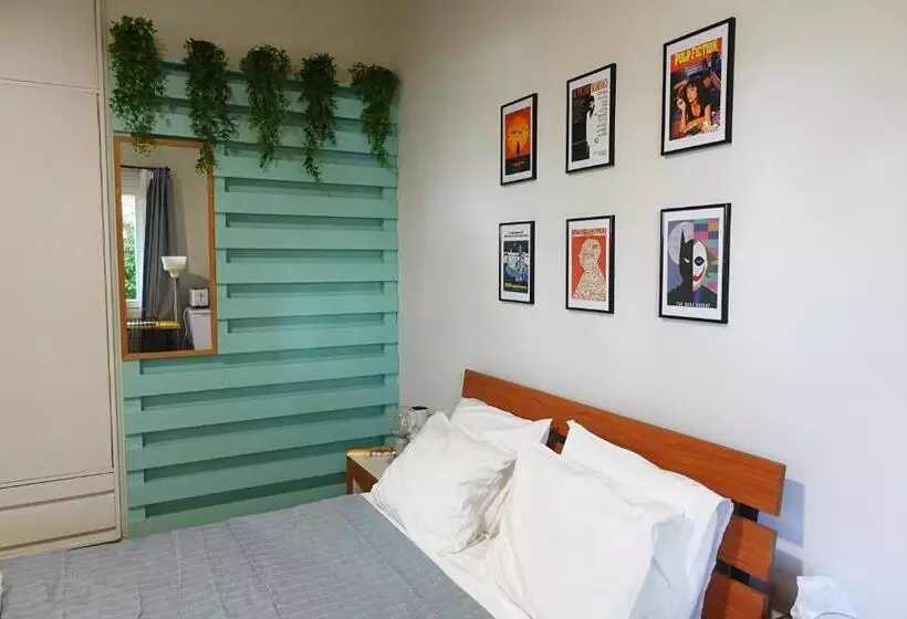 Majatalo Under The Palms